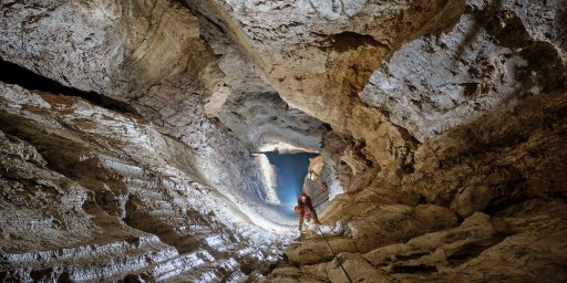 Переход ко второму году Международного года пещер и карста (2021-2022)