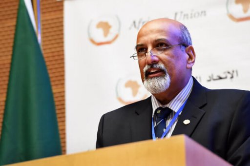 Salim Abdool Karim, reconocido epidemiólogo y nuevo vicepresidente de Extensión y Participación del ISC, habla sobre "Omicron" con The Lancet