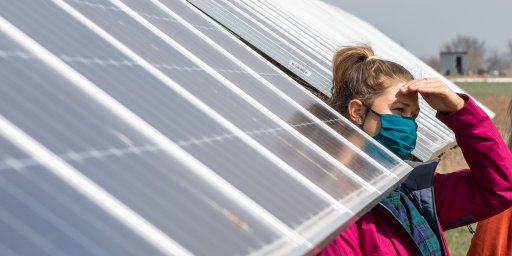 Solar panels. Photo by Werner Slocum / NREL