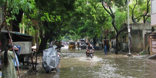 浸水した街路