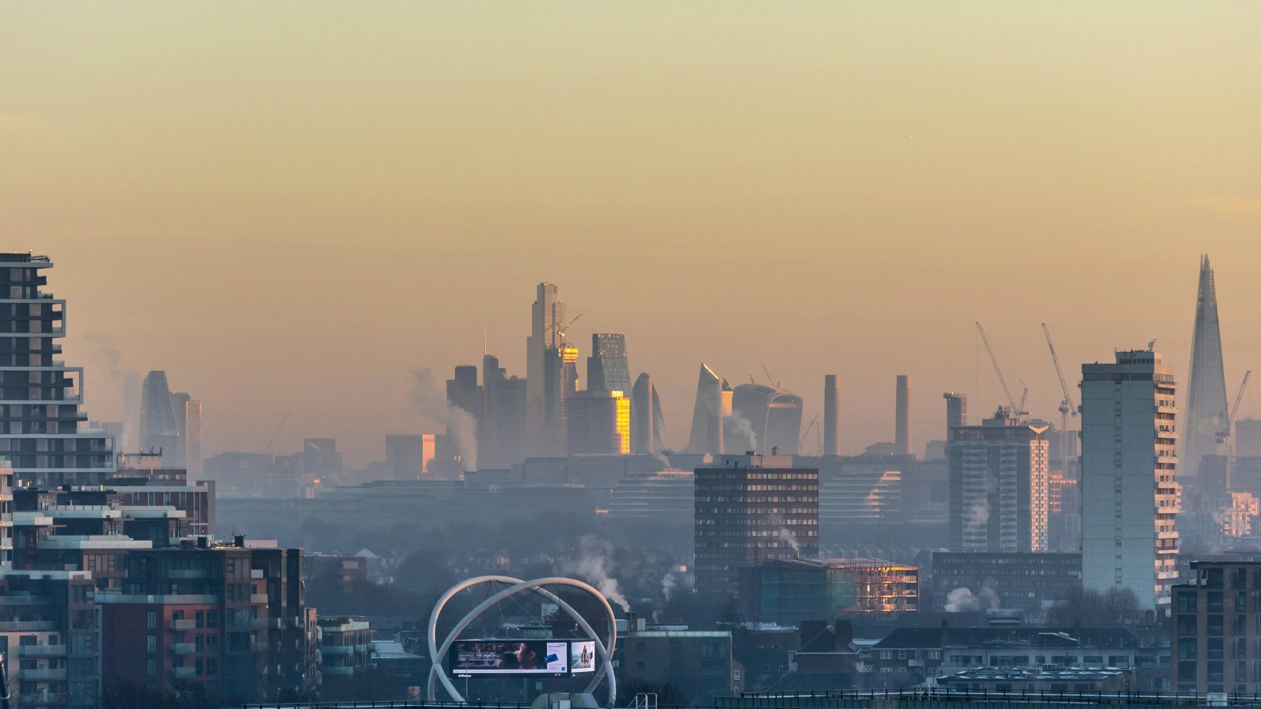 A view of London skyline covered in smog