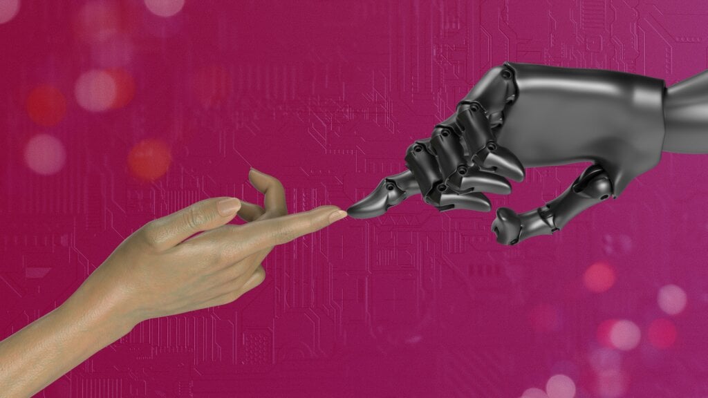 Eine menschliche und eine Roboterhand berühren sich vor einem rosa Hintergrund.